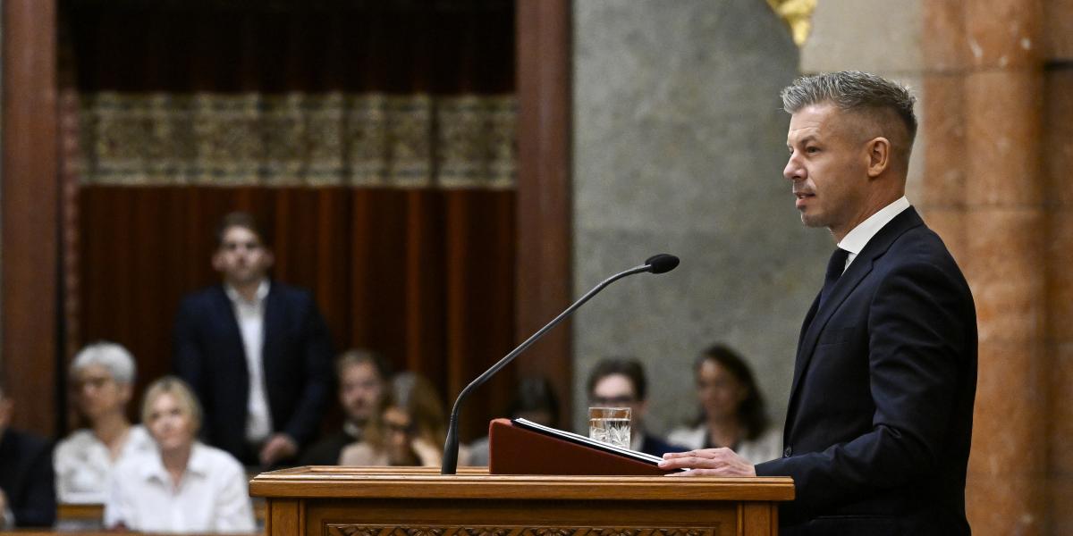 Magyar Péter miniszterelnök napirend előtt szólal fel az Országgyűlés plenáris ülésén 2026. szeptember 21-én