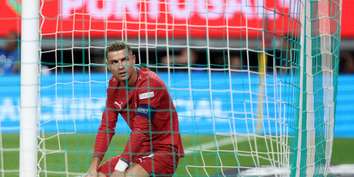 CR7 letérdelt, de innen is talpra állhat, ha akar, a kapitány már visszakozott