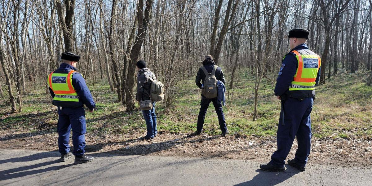 Menekültek a szerb–magyar határon FOTÓ: MTI/KELEMEN ZOLTÁN GERGELY