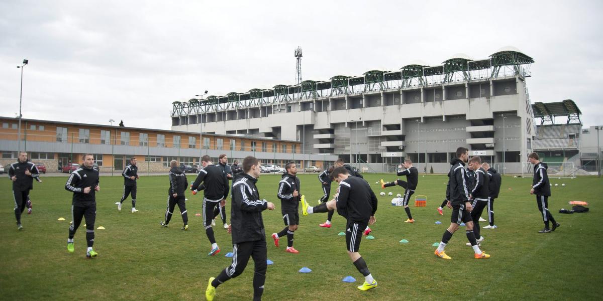 A Győri ETO FC labdarúgócsapata edz a győri ETO Parkban lévő edzőpályán.  MTI Fotó: Krizsán Csaba