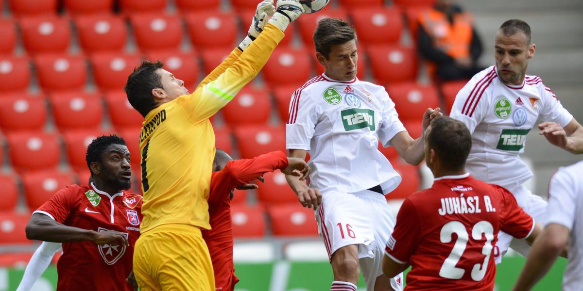 A székesfehérvári Ianique Dos Santos Tavares, Juan Jesus Calatayud Sanchez Juhász Roland, valamint a debreceni Balogh Norbert Sá