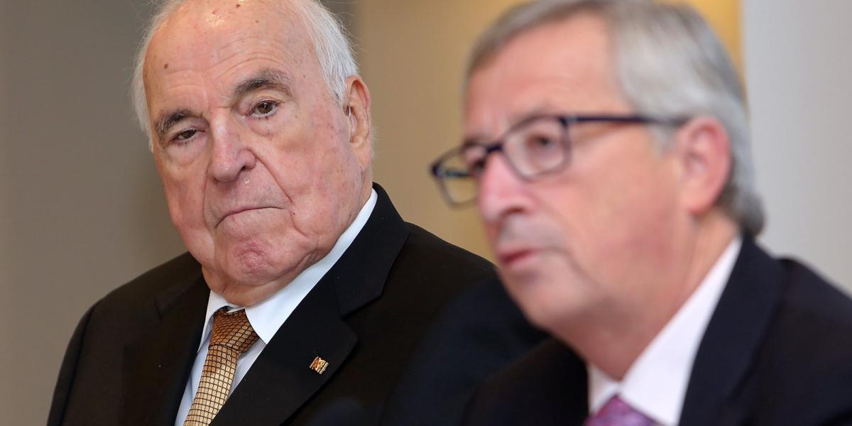 Helmut Kohl és Jean-Claude Juncker a volt német kancellár könyvének bemutatóján 2014.november 03-án. Fotó: Europress/Getty Image