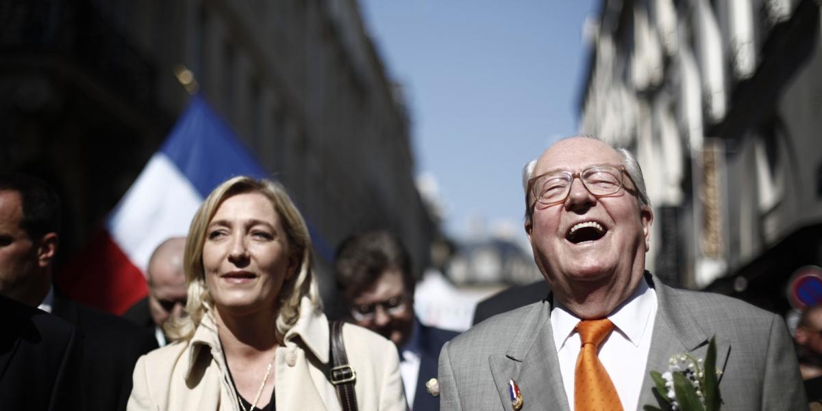 Lánya és apja, Marine Le Pen és Jean-Marie Le Pen. FOTÓ: Corentin Fohlen/Getty Images