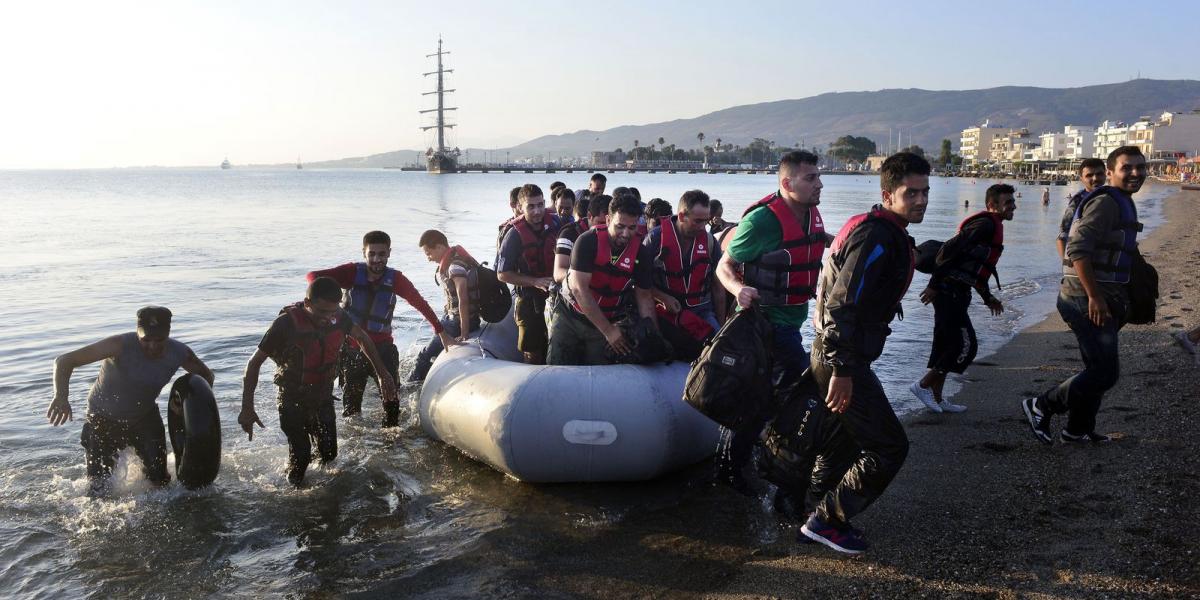 Szíriai menekültek érkeznek a görögországi Kosz szigetéhez FOTÓ: EUROPRESS/GETTY IMAGES/MILOS BICANSKI