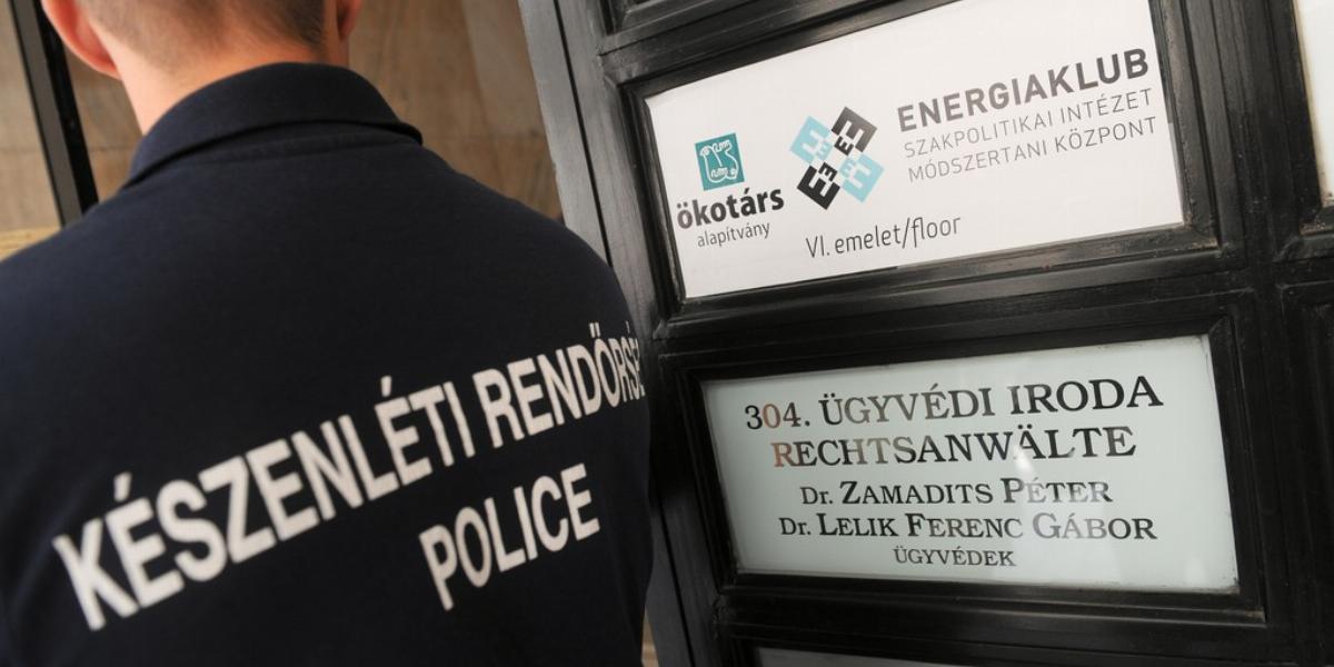 A felvétel még tavaly, a házkutatásnál készült. Fotó: Tóth Gergő