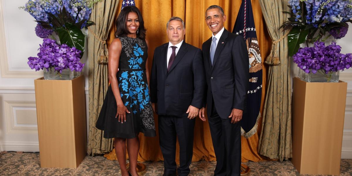 Családi fotó: Orbán Viktor az Obama házaspár társaságában szeptemberben FORRÁS: FEHÉR HÁZ/LAWRENCE JACKSON