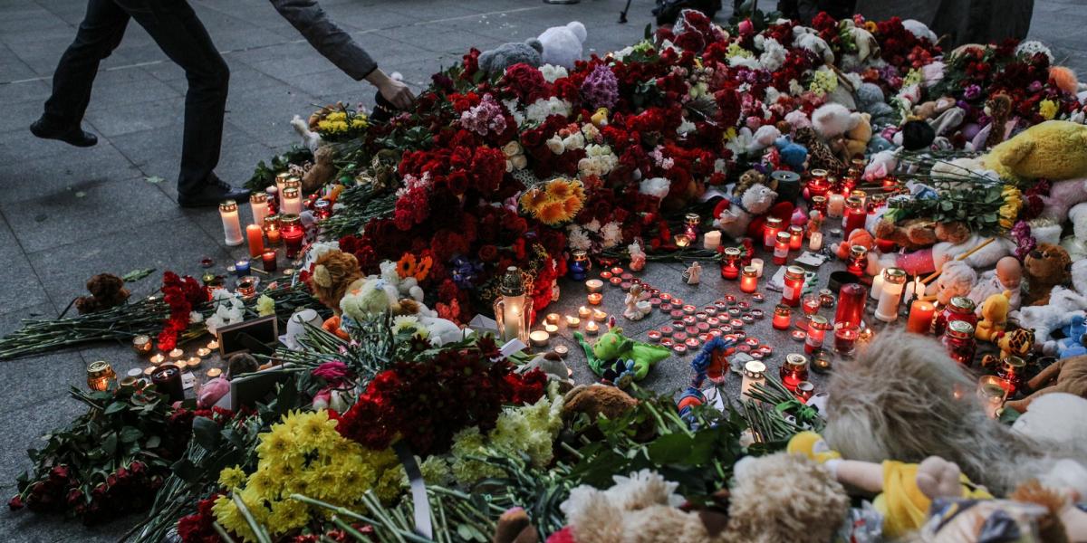 Gyász a halottakért. FOTÓ: Alexander Aksakov/Getty Images