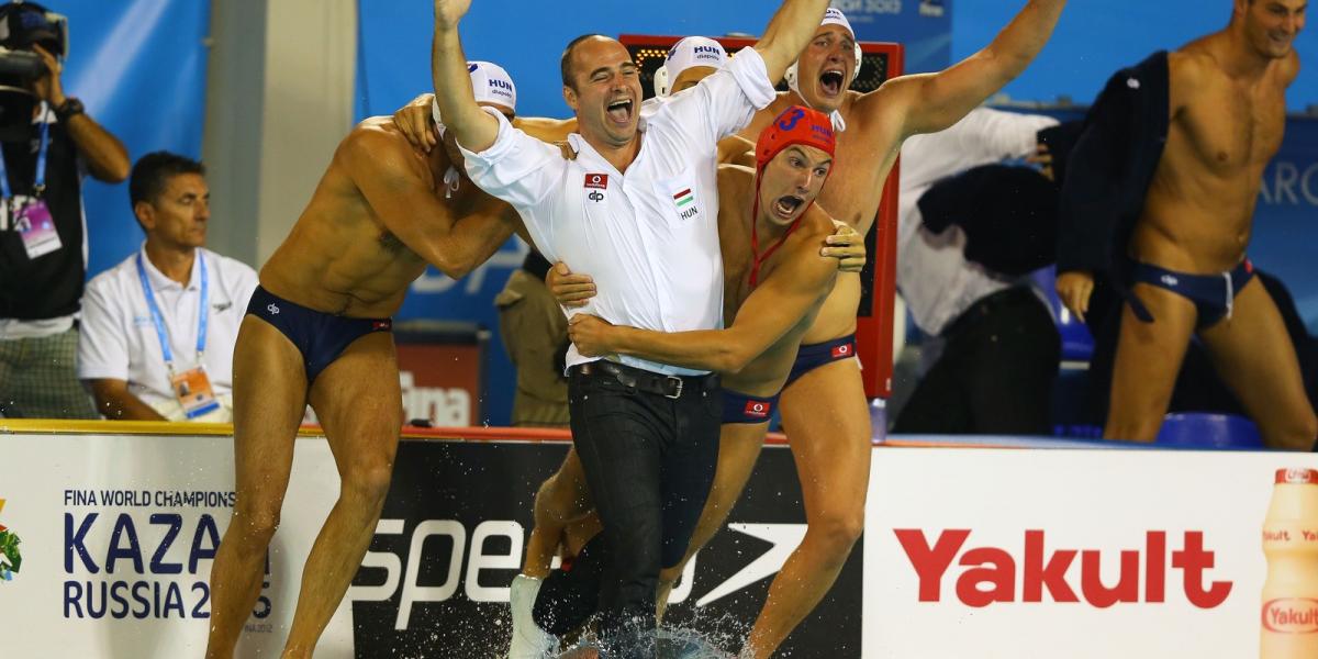 Barcelona 2013 augusztus 3 - Benedek Tibor és játékosai ünneplik a döntőn aratott győzelmet a 15. FINA-világbajnokságon Fotó: Cl