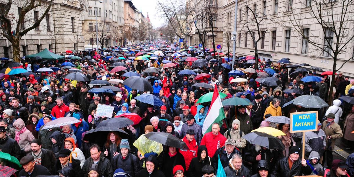 Március 15-én tüntettek a pedagógusok a Tanítanék Mozgalom szervezésében. FOTÓ: Molnár Ádám/Népszava