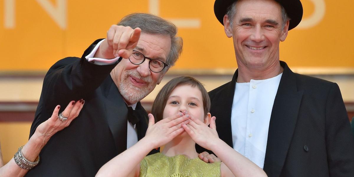 Spielberg, a főszereplő kislány és Mark Rylance FOTÓ: FESZTIVÁL