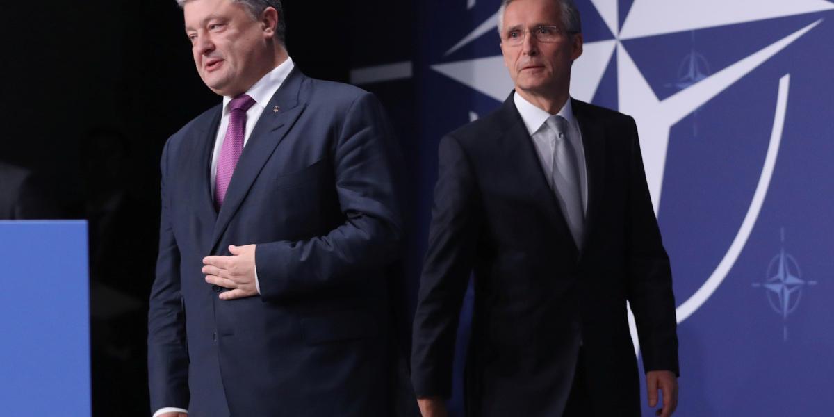 Petro Porosenko ukrán elnök és Jens Stoltenberg NATO-főtitkár FOTÓ: EUROPRESS/GETTY IMAGES/SEAN GALLUP