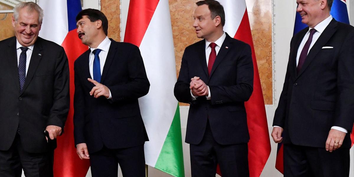 Milos Zeman cseh, Áder János magyar, Andrzej Duda lengyel és Andrej Kiska szlovák elnök a visegrádi csoport (V4) államfői talál