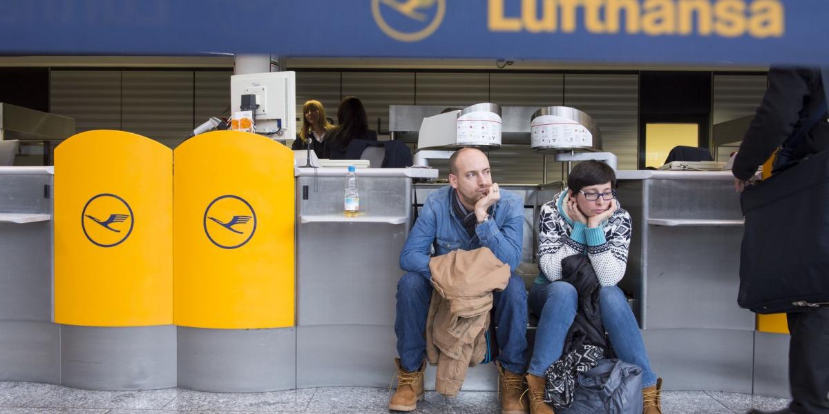 Hiába várnak az utasok az indulásra? FOTÓ:  Thomas Lohnes/Getty Images