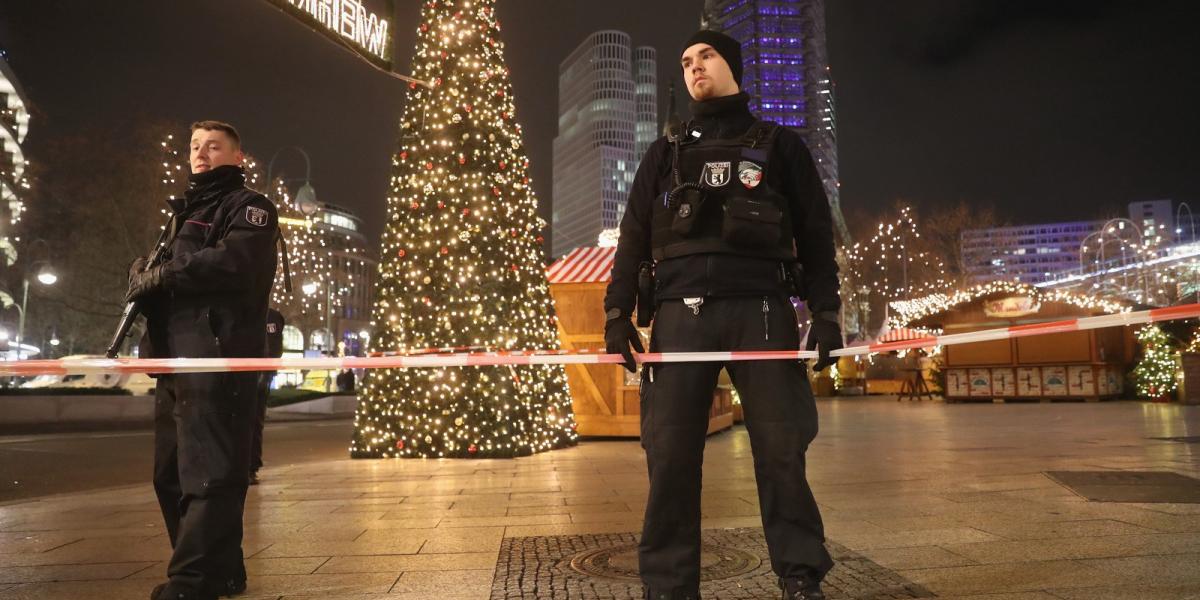 A berlini karácsonyi vásár a merénylet után. FOTÓ: Getty Images