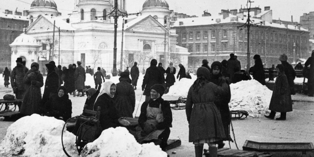 Rendkívüli szenvedéseken mentek keresztül a kiéheztetett város lakói FOTÓ: EUROPRESS/GETTY IMAGES/HULTON ARCHIVE