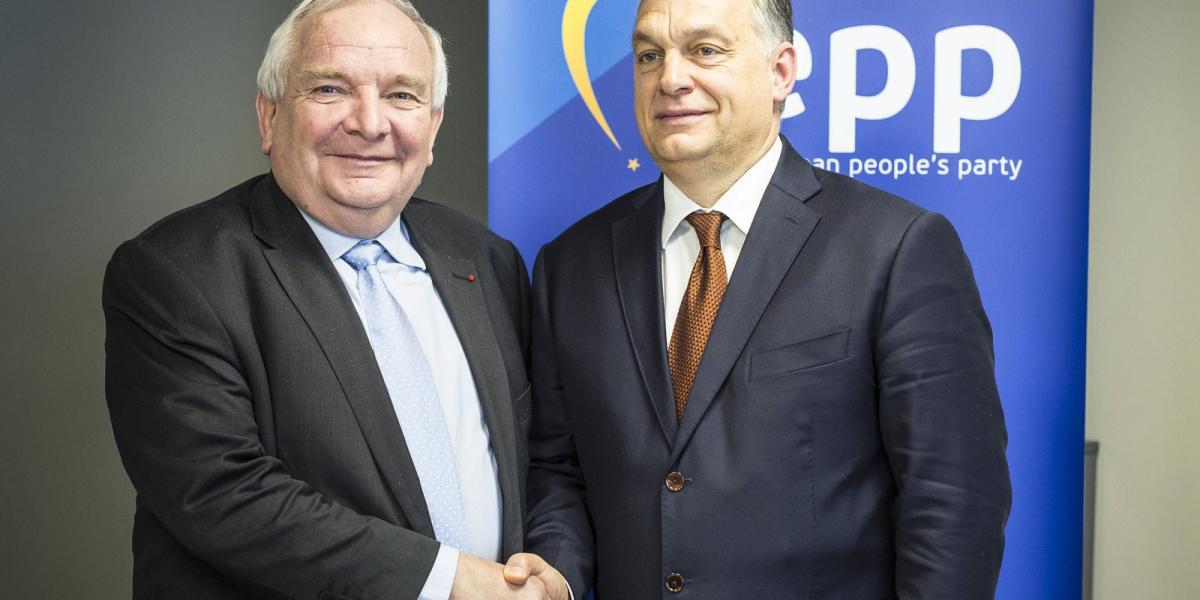  Joseph Daul, az Európai Néppárt elnöke  fogadja Orbán Viktor kormányfőt az EPP brüsszeli székházában 2017. január 26-án. MTI Fo