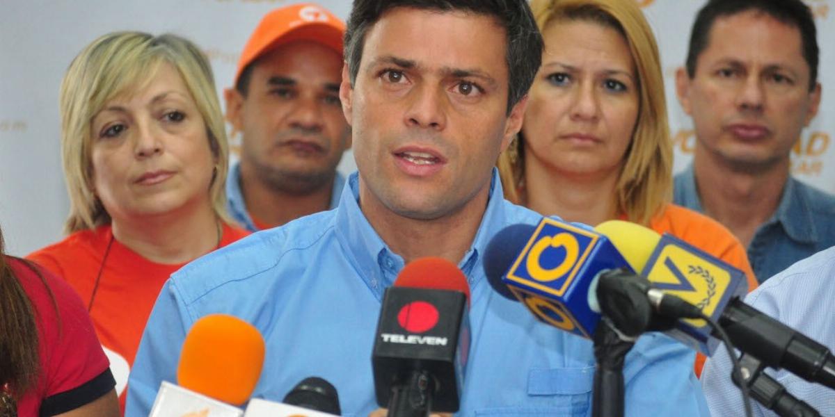 Feladta magát a tüntetések egyik vezéralakja, Leopoldo López FORRÁS: LEOPOLDOLOPEZ.COM