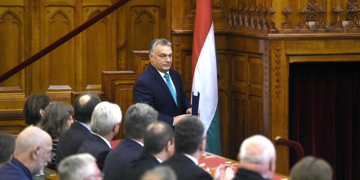 Orbán Viktor miniszterelnök a Keresztény Értelmiségiek Szövetségének (KÉSZ) 11. kongresszusán az Országház Felsőházi termében 20