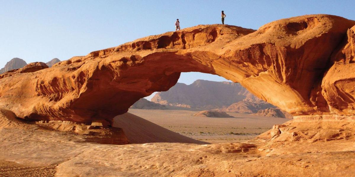 Wadi Rum - Csodás sziklaalakzatok alkotják a tájképet Dél-Jordániában