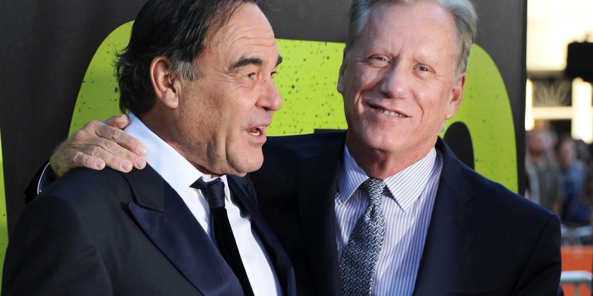 James Woods Oliver Stone-nal - FOTÓ: JOE KLAMAR / AFP