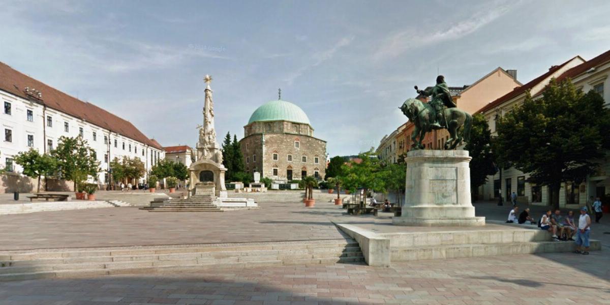 Pécs, Széchenyi tér - Google Streer Wiew