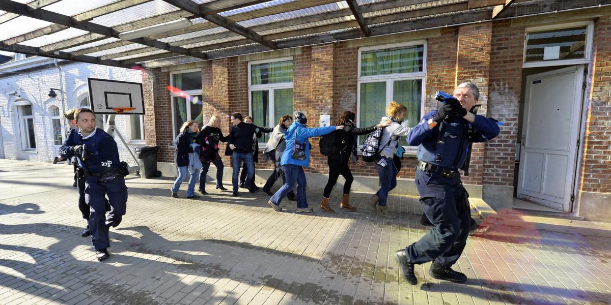 GYAKORLAT - Franciaországban nemcsak védelmi terv van, hanem terror is FOTÓ: BELGA PHOTO/BENOIT DOPPAGNE