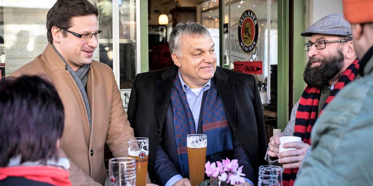 Facebook - „Ha Bajorország, akkor sör / When in Bavaria, you must have a beer” (Január első hétvégéje a kormányfő oldalán Gulyás