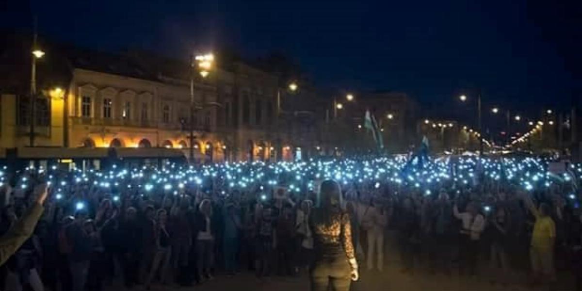 Tüntetés Debrecenben. Fotó: Facebook/Mi vagyunk Debrecen