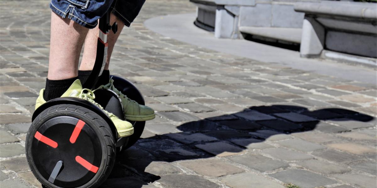 Segway. Illusztráció: THIERRY ROGE / BELGA MAG / BELGA