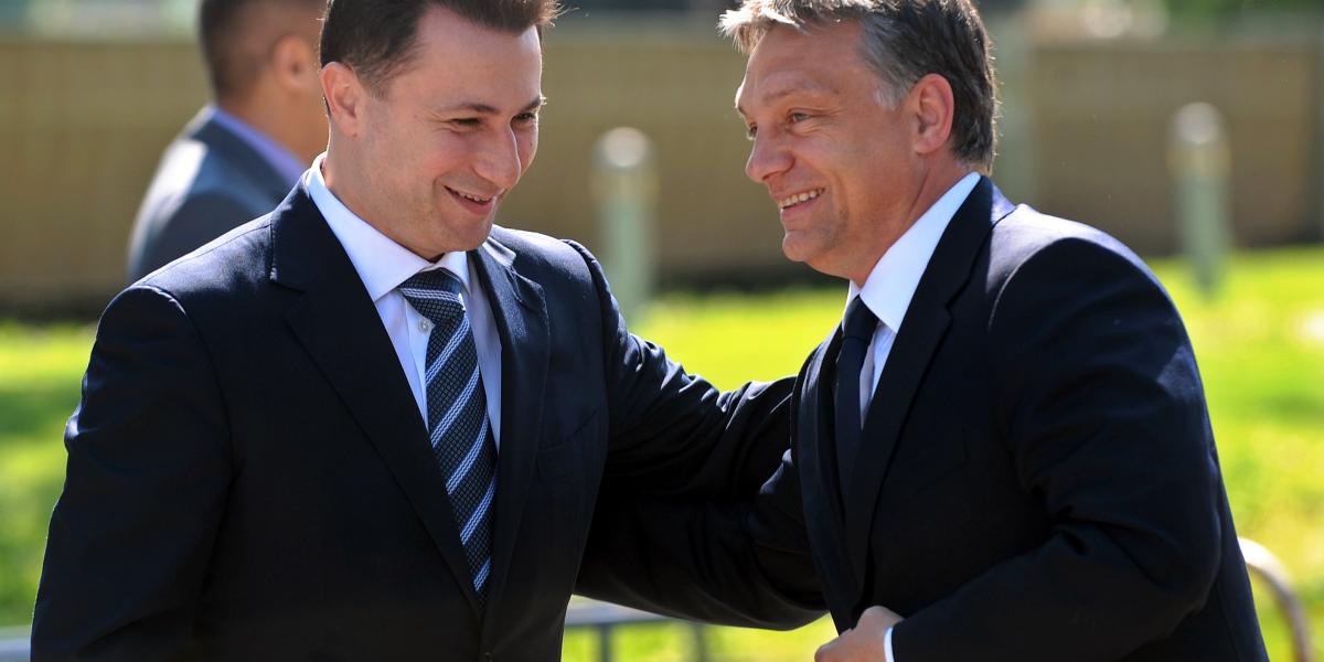 Nikola Gruevszki, mikor megmutatta Orbán Viktornak Szkopjét, még 2011-ben. Fotó: ROBERT ATANASOVSKI / AFP