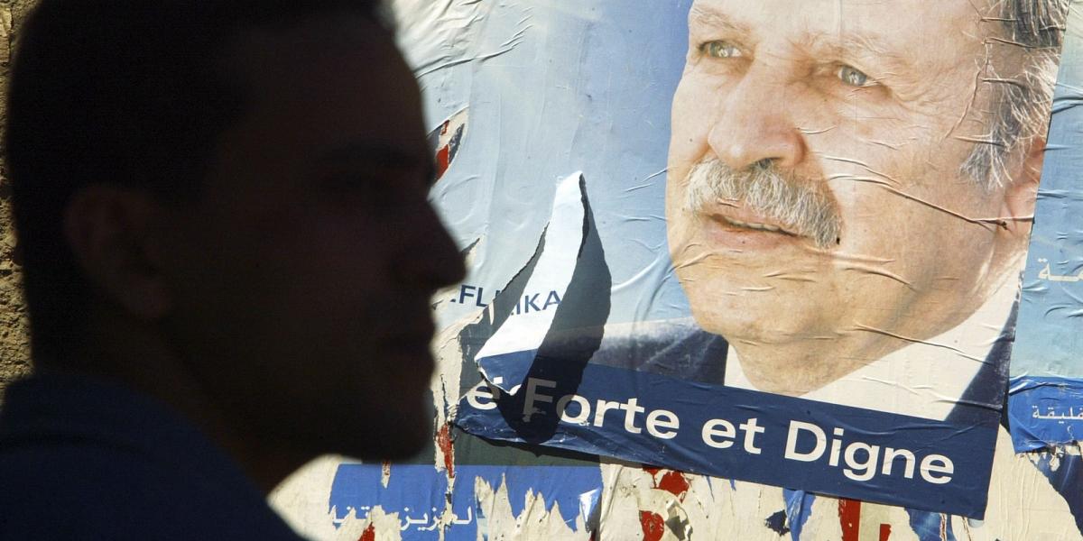 A plakáton Abdelaziz Bouteflika Fotó: Pascal Le Segretain / Getting Images