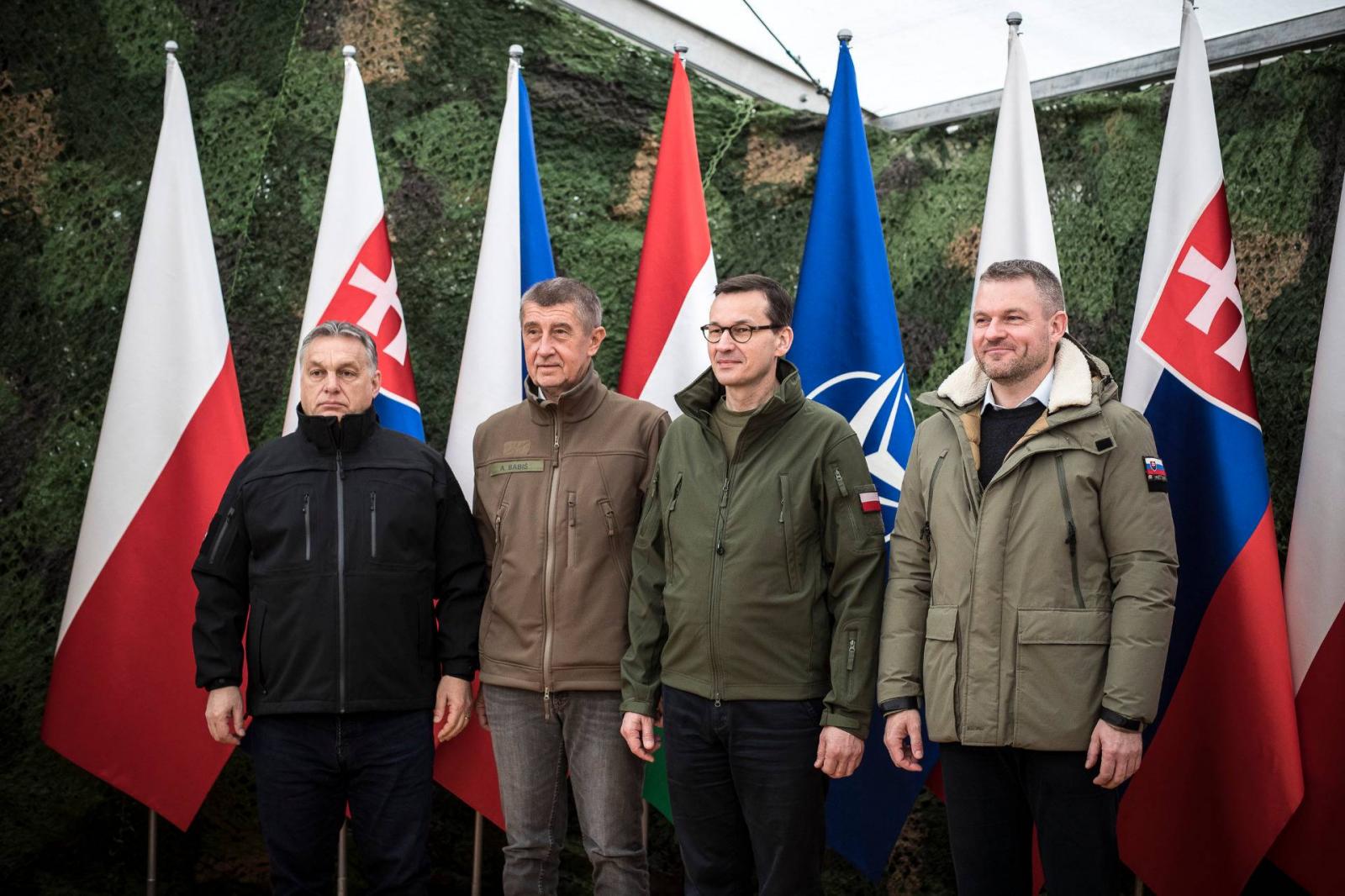 Balról: ORBÁN Viktor; Andrej BABIS; Mateusz MORAWIECKI; Peter PELLEGRINI