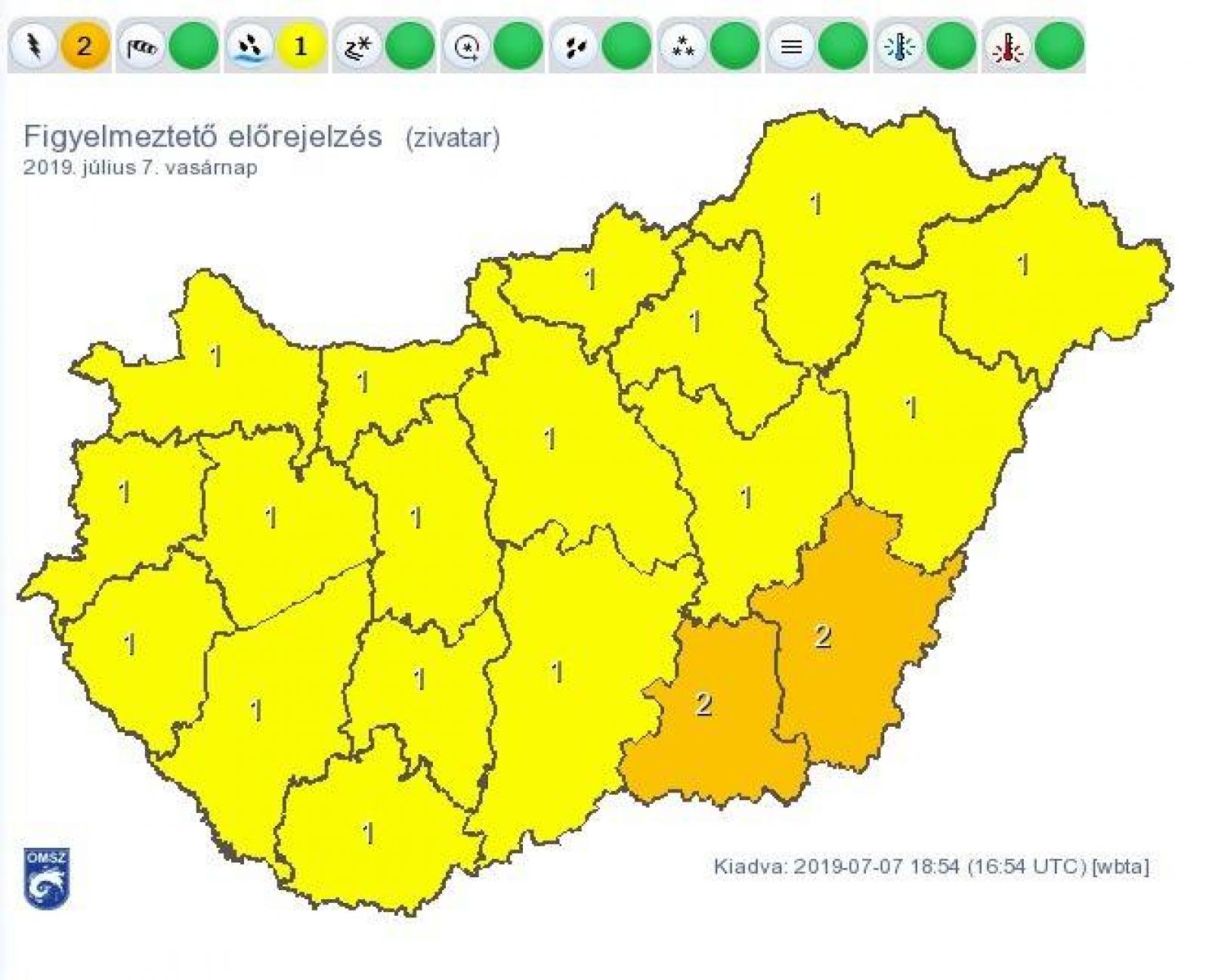 Az OMSZ vasárnapi veszélyjelzése, sárga szín jelöli a felhőszakadást és narancssárga az erős széllel kísért zivatart