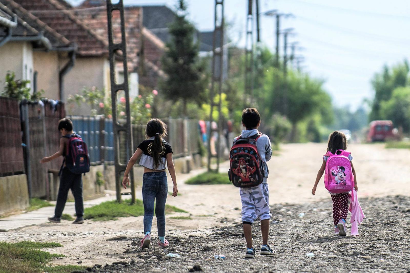 Nincsenek elegen a család- és gyermekjóléti rendszerben, védőnő sincsen minden körzetben