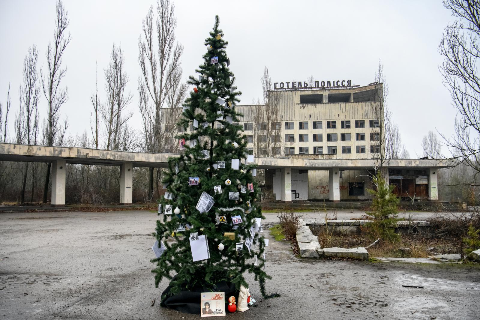 Christmas Tree Was Installed For The Firstly Since 1985 In Pripyat