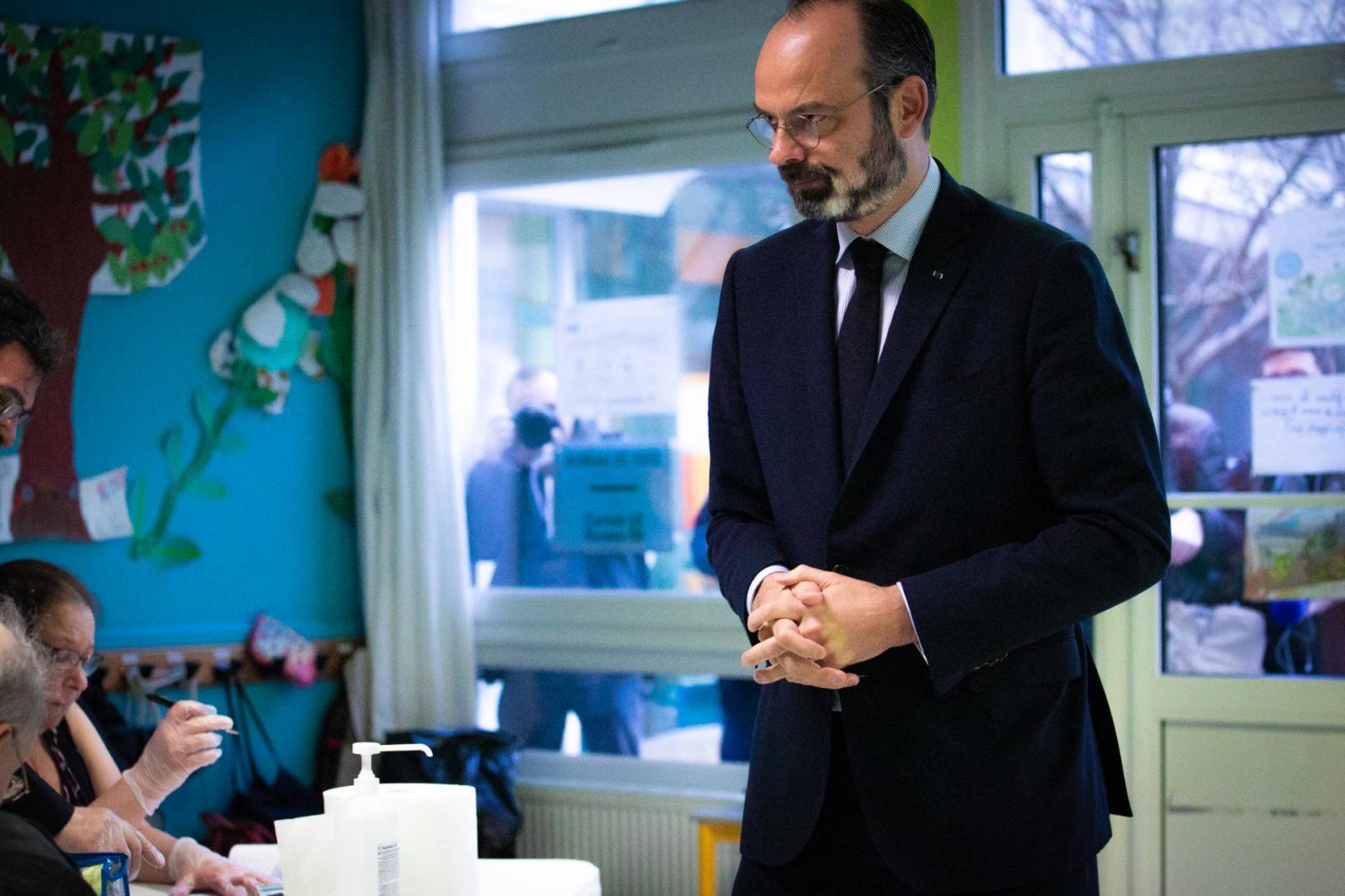 Édouard Philippe szavaz