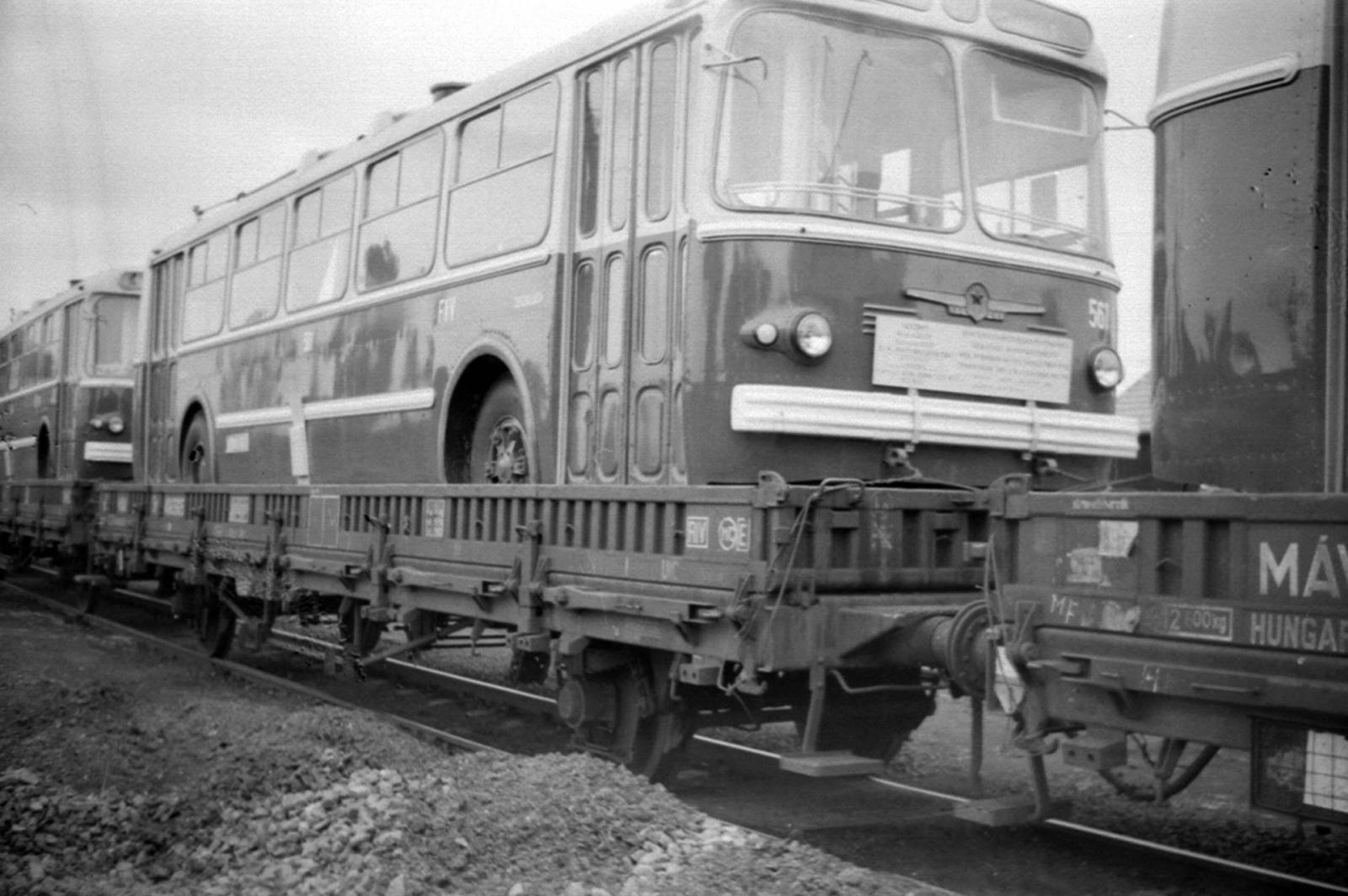 A pesti hálózat első, Király utcai vonalát 1949. december 21-én nyitották meg