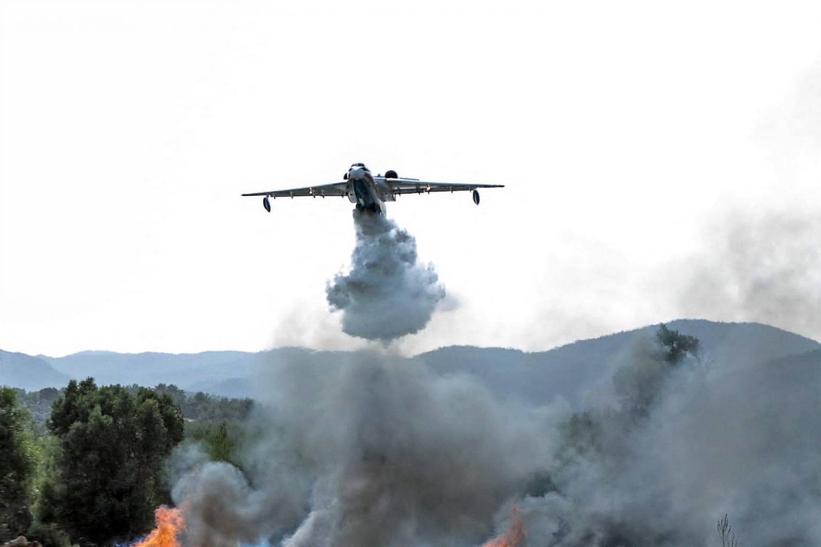 Egy orosz Be-200 típusú repülőgép a Törökországban. Képünk illusztráció.