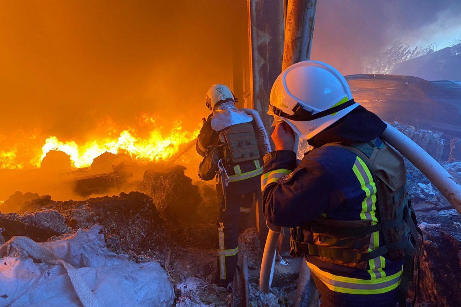 Kijev, 2022. október 10.
Sebesültek Kijevben 2022. október 10-én, miután robbanások történtek az ukrán fõvárosban.