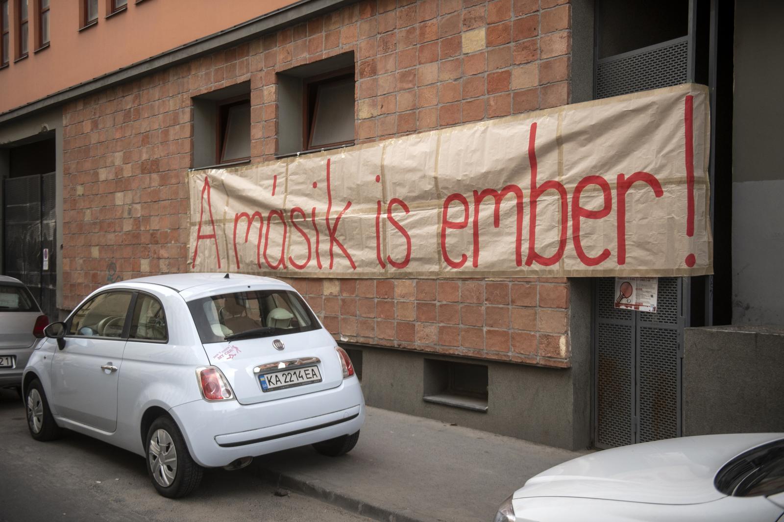 A nyugati ember úgy akar élni, hogy a világ mások számára is élhető legyen