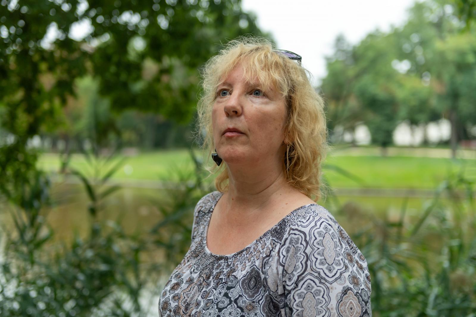 Sári Edina író, a MeNŐpauza című könyv szerzője