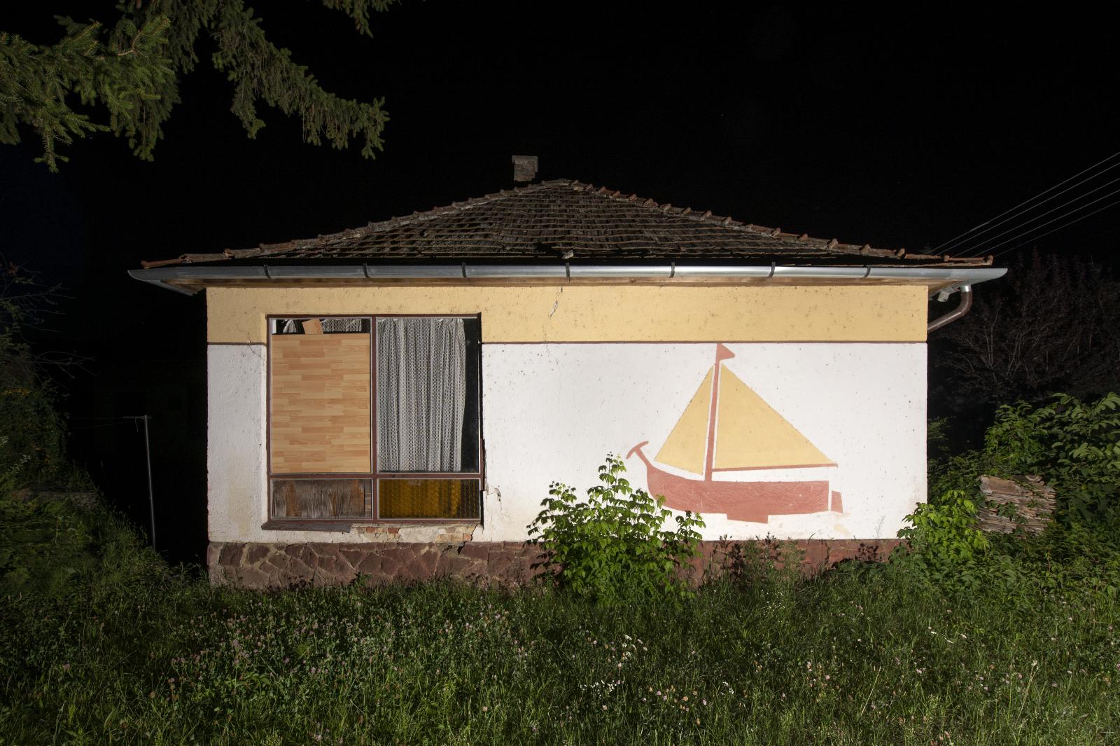 Részlet Sivák Zsófia Balaton fotósorozatából. Balatonberény