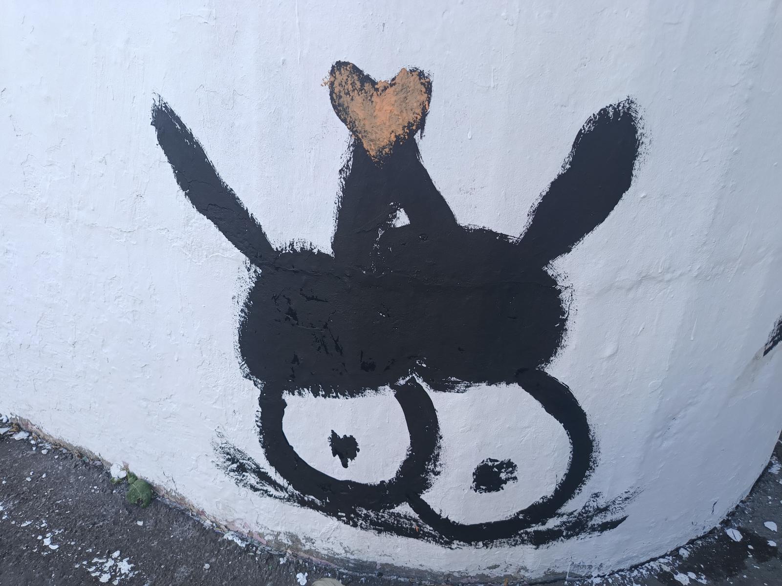 Szerzőnk alkotása: Két nyuszi hátulról