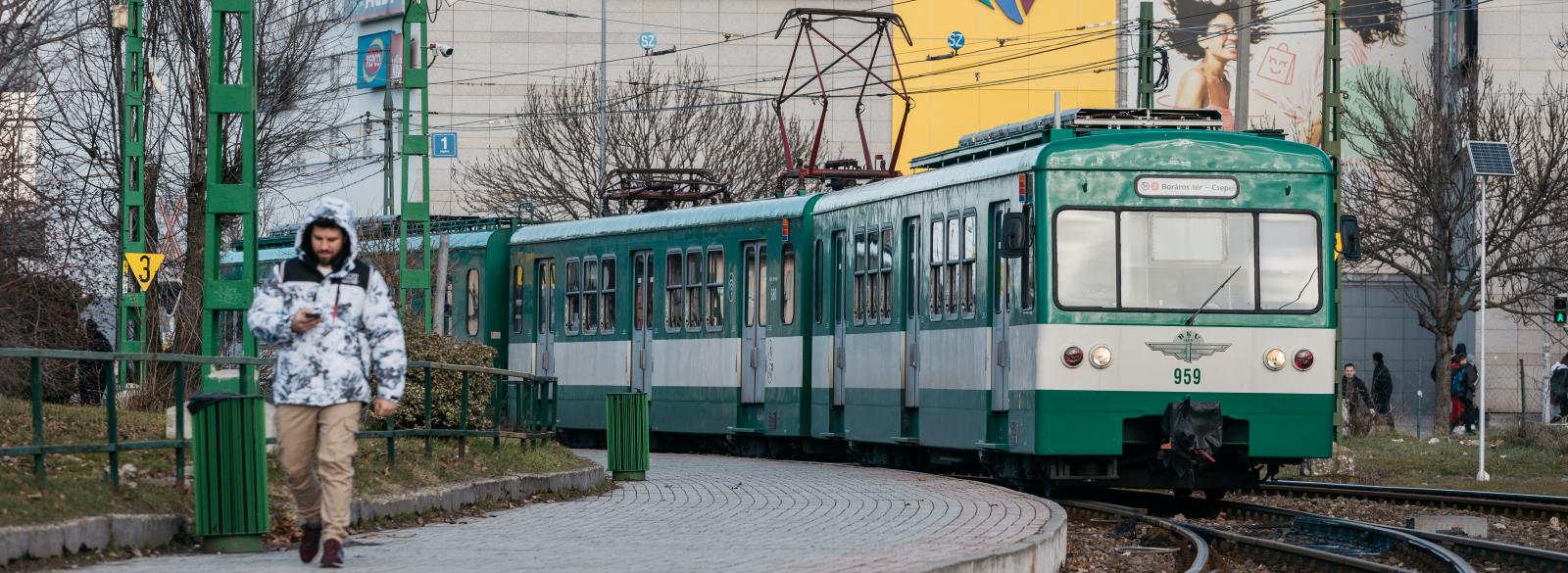 A csaknem 100 kilométer hosszú, naponta 200 ezer utast szállító HÉV-vonalakat még 2016-ban, Tarlós István főpolgármestersége idején adták állami kezelésbe