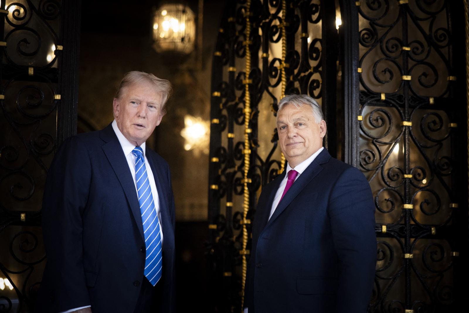 Orbán Viktor és Donald Trump. Most kiderülhet, mennyit ér a szívélyesnek látszó kapcsolat