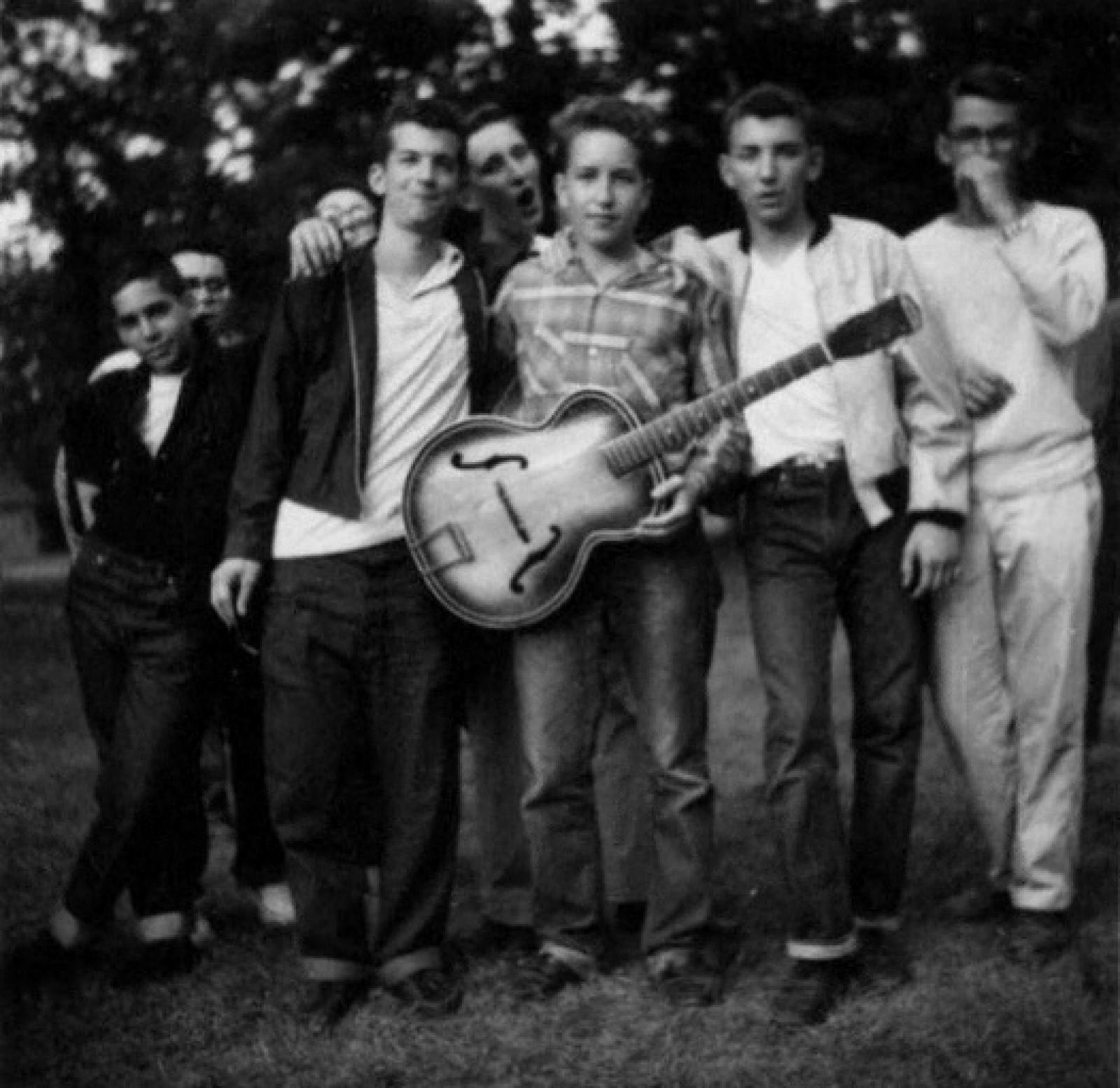 1957-ben, még Bobby Zimmermanként