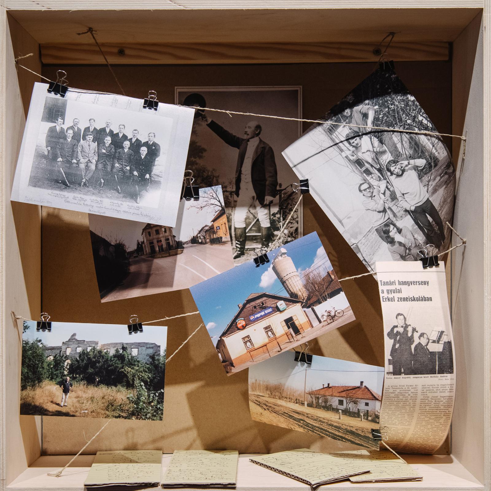 A tárlaton azok is megtalálják a számításukat, akiket érdekelnek az életműhöz kapcsolódó relikviák