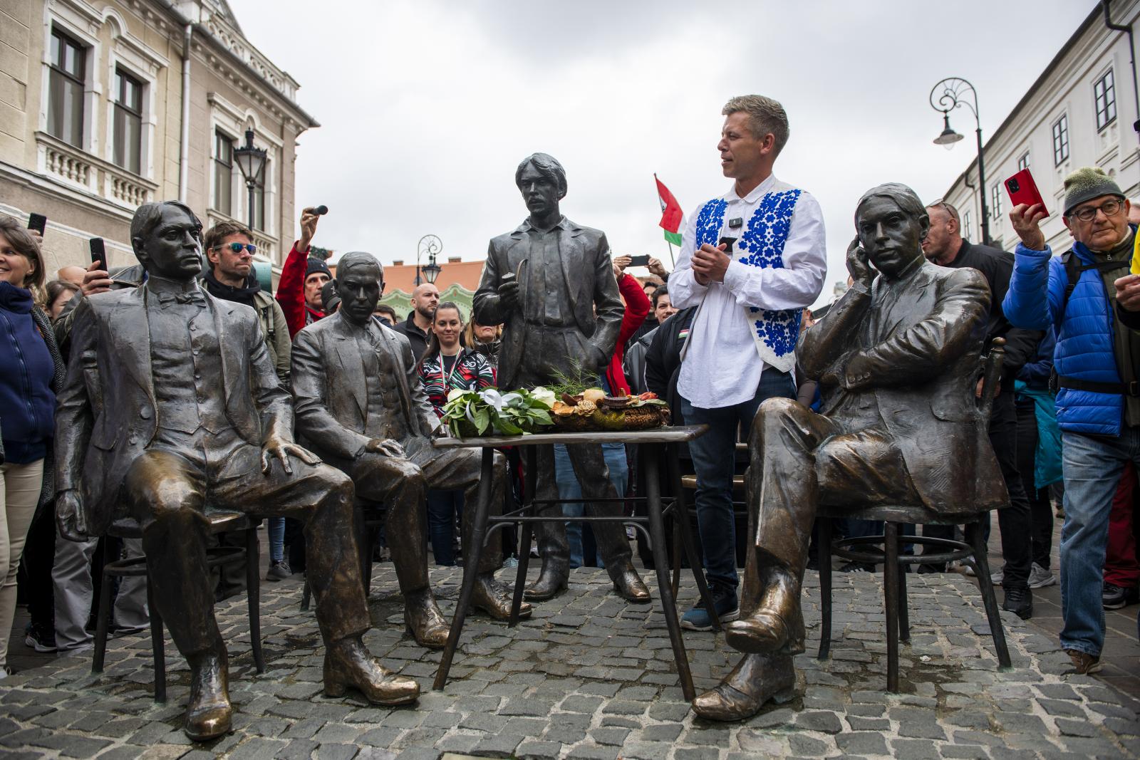 A Tisza elnöke Nagyváradon. Vizuálisan erős kampány