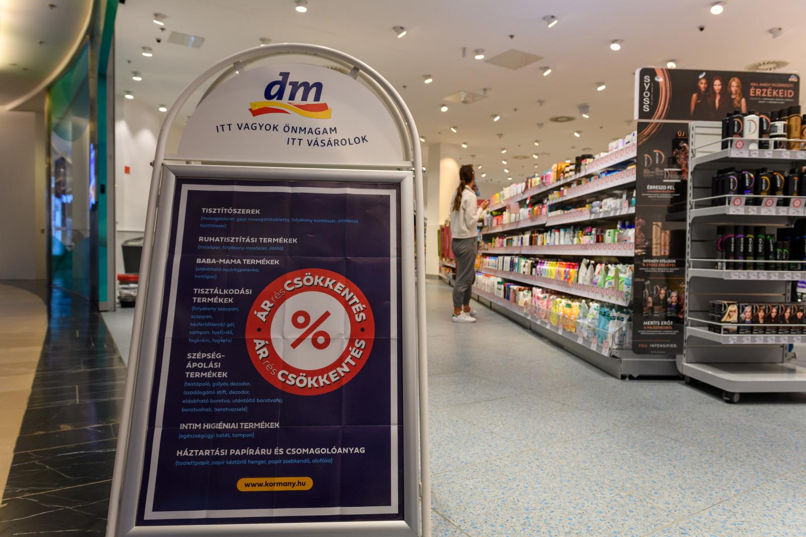 Az árrésstop kivezetéséig fékezi az inflációt, ám utána robbanásszerű drágulás jön