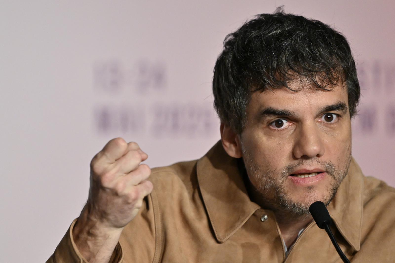 Wagner Moura szerint rémisztő, hogy „az igazság, ahogy mi ismerjük, hamarosan véget ér”